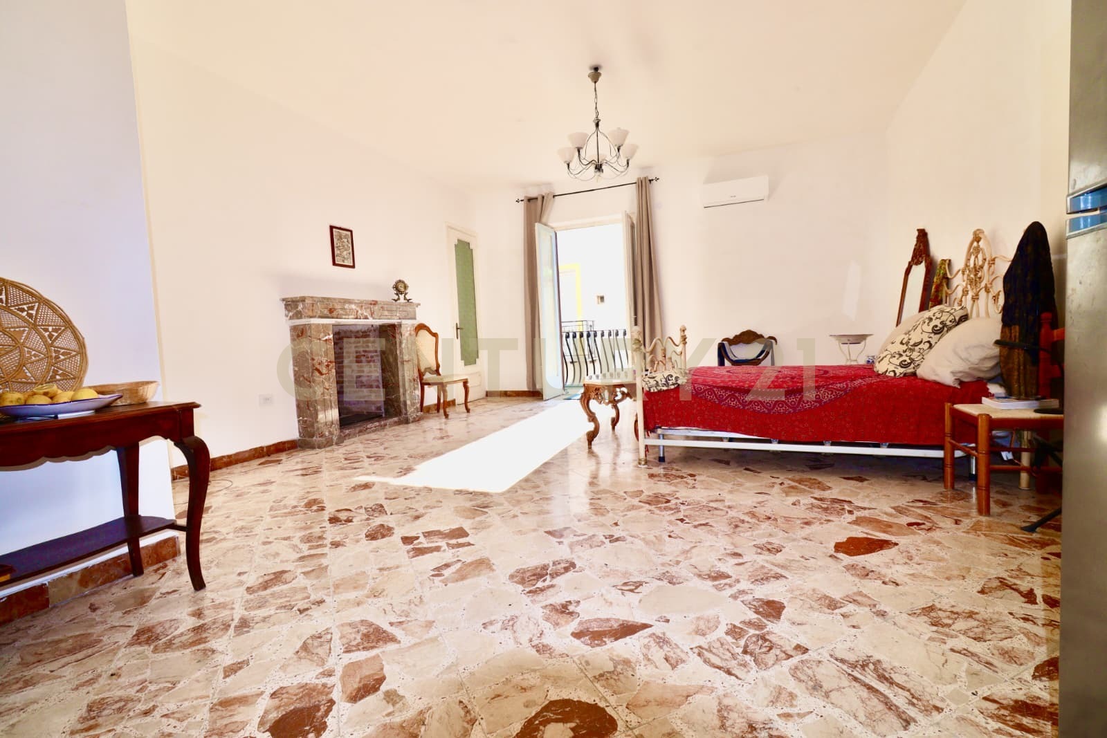 Casa indipendente con terrazzi in via badalamenti 115, Carini