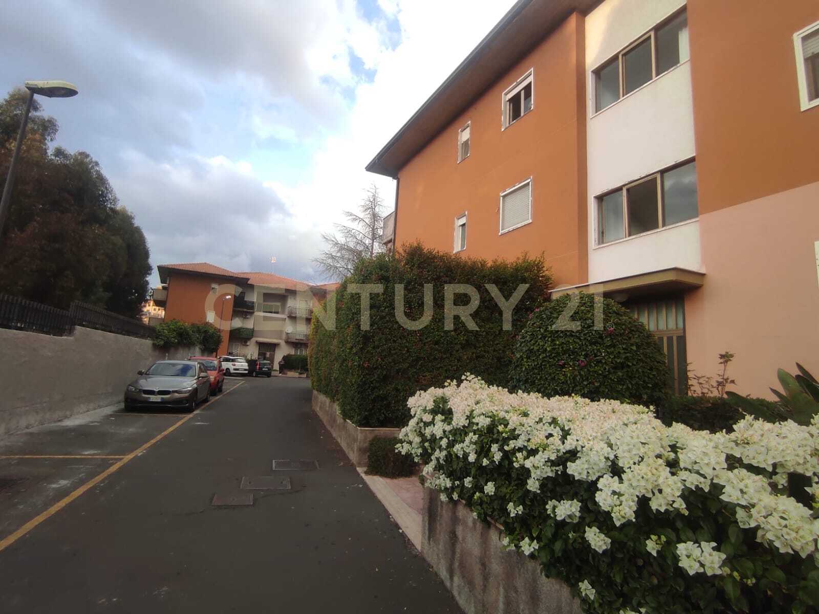 Trilocale con giardino in via tremestieri 16 b, Mascalucia