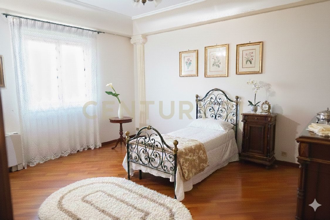 Villa con giardino in via serra ferlicchio, Agrigento