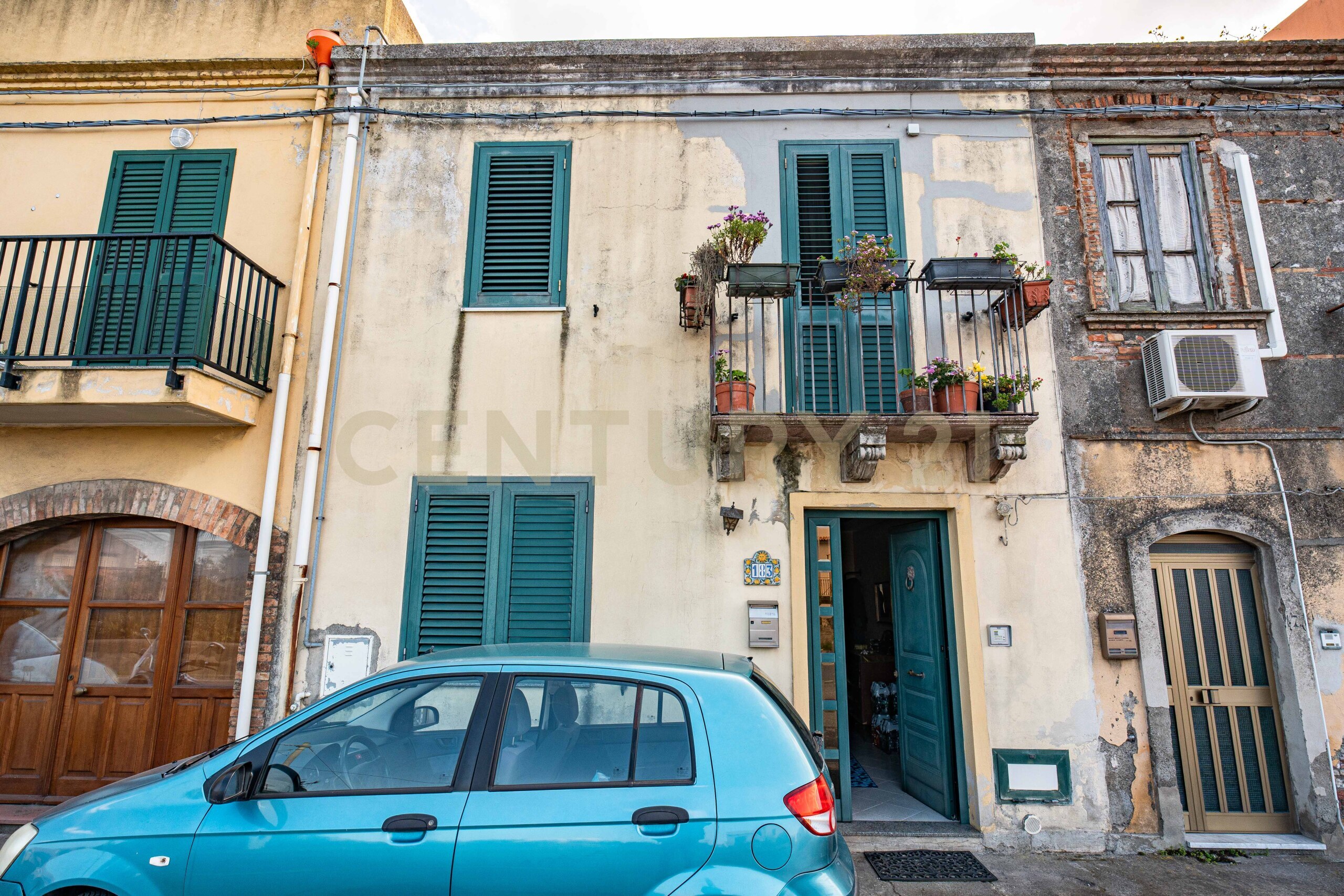 Casa indipendente con giardino in via giacomo brodolini 6, Milazzo