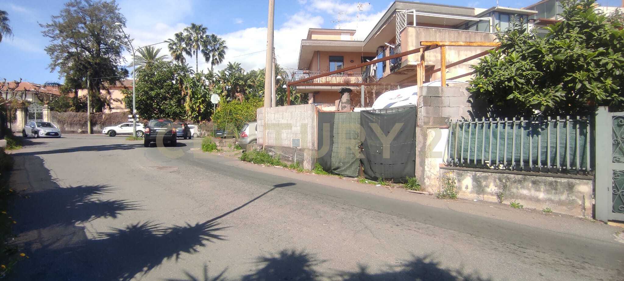 Appartamento con terrazzo in via luigi settembrini 2, Giarre