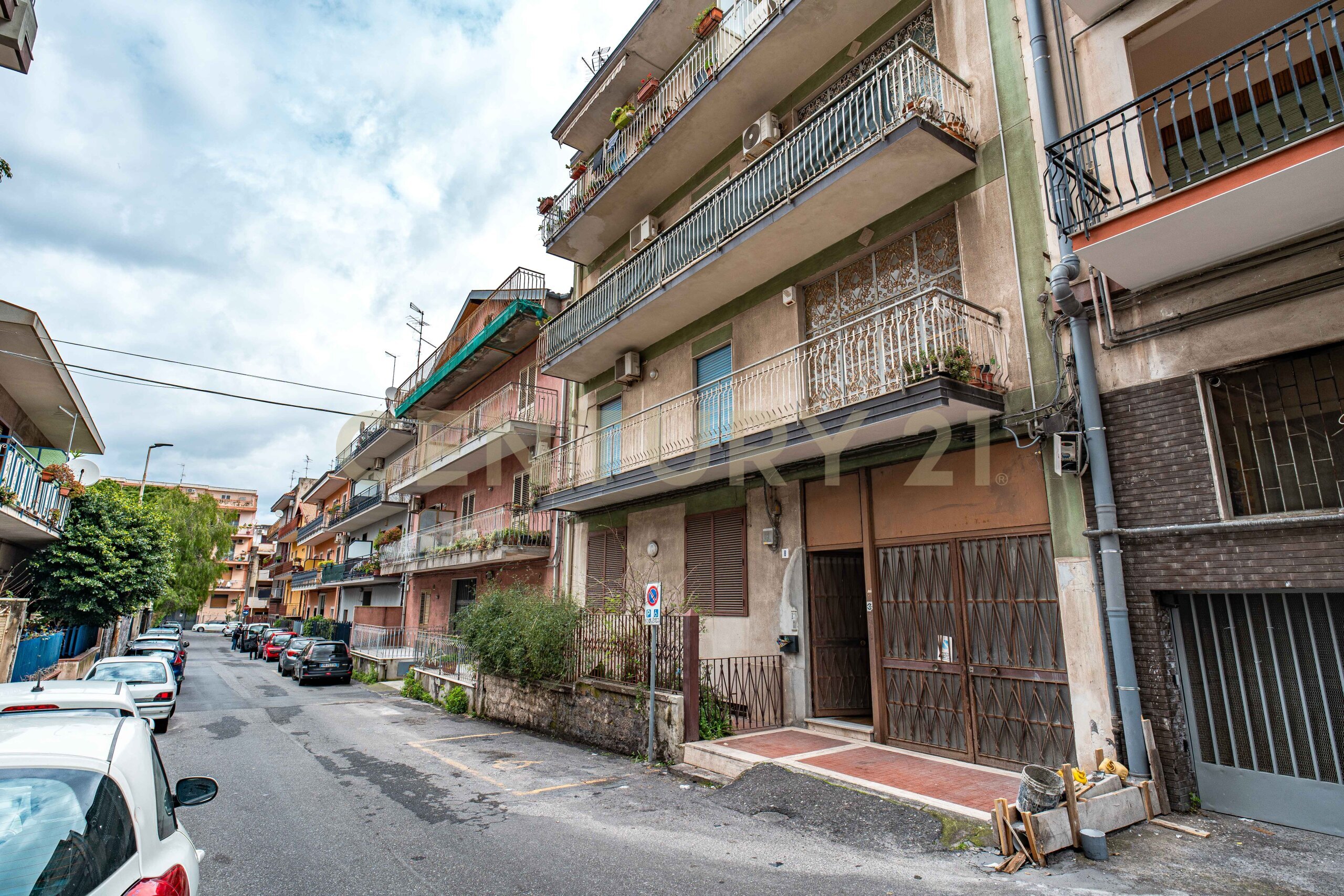 Quadrilocale da ristrutturare in via carrubella 8, Gravina di Catania