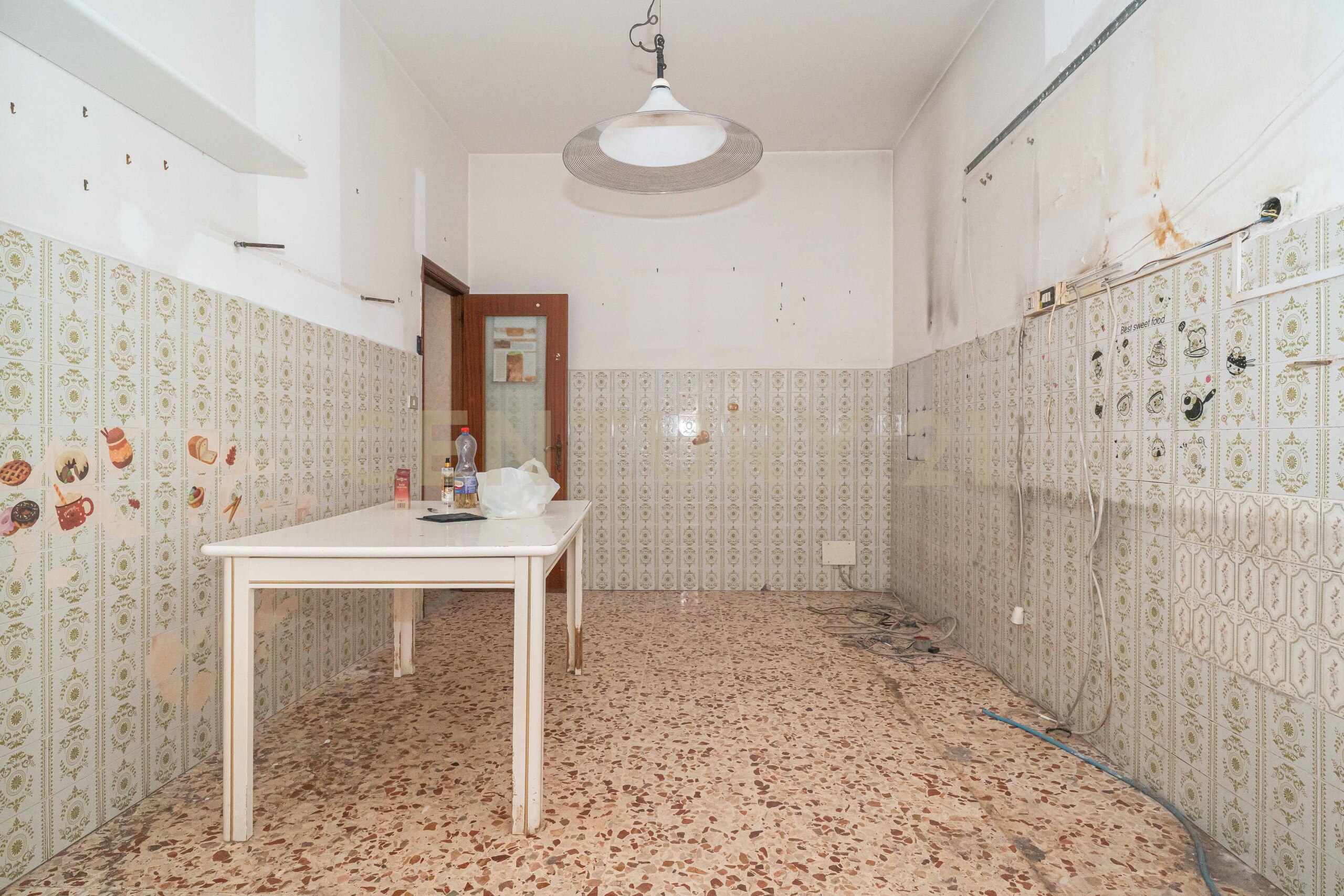 Quadrilocale da ristrutturare in via carrubella 8, Gravina di Catania