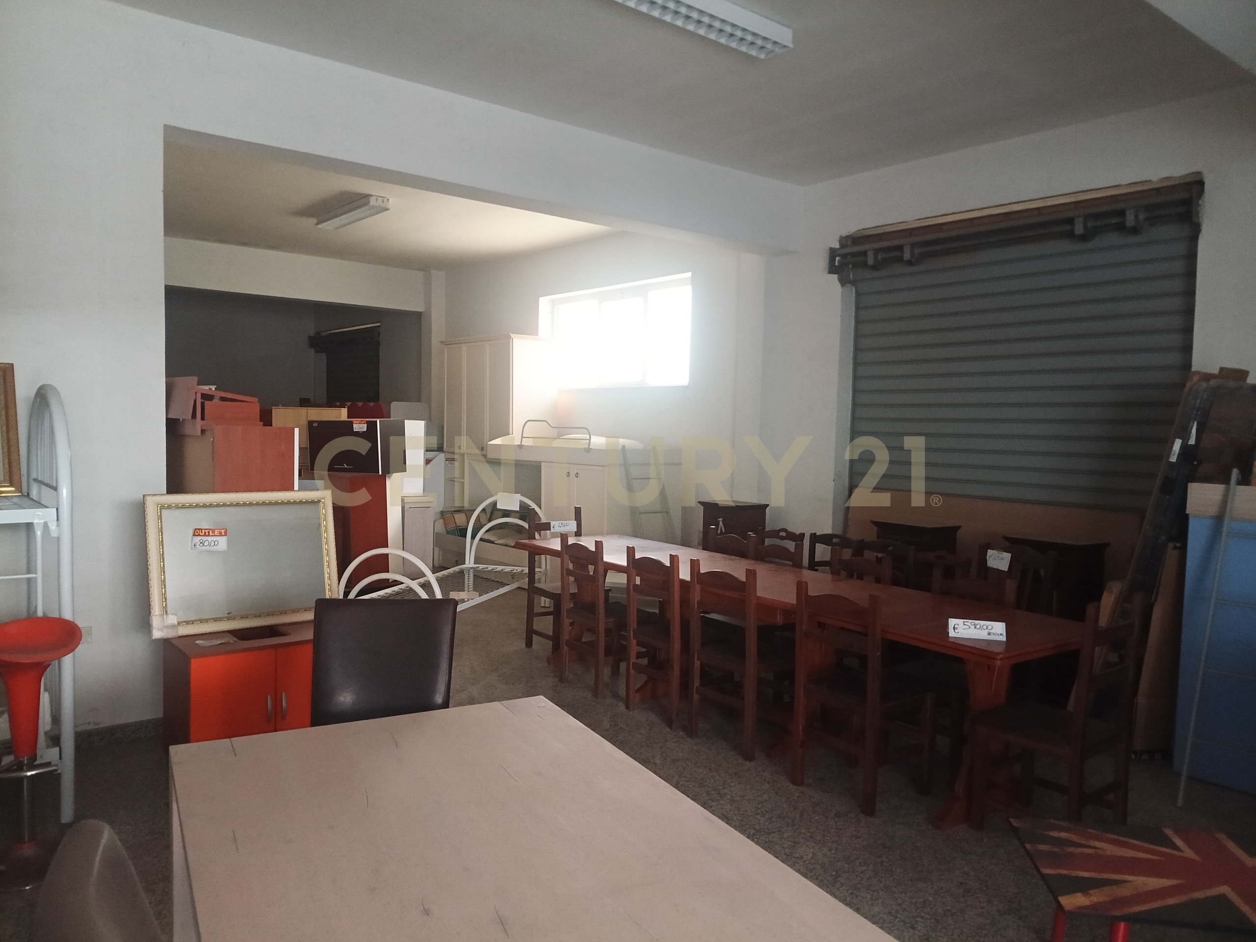 Locale commerciale in vendita in piazza libert�, Messina