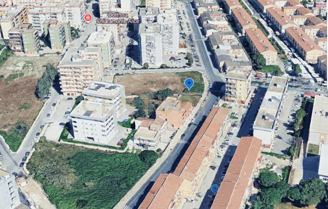 Terreno Edificabile con giardino in viale dei comuni 49, Siracusa