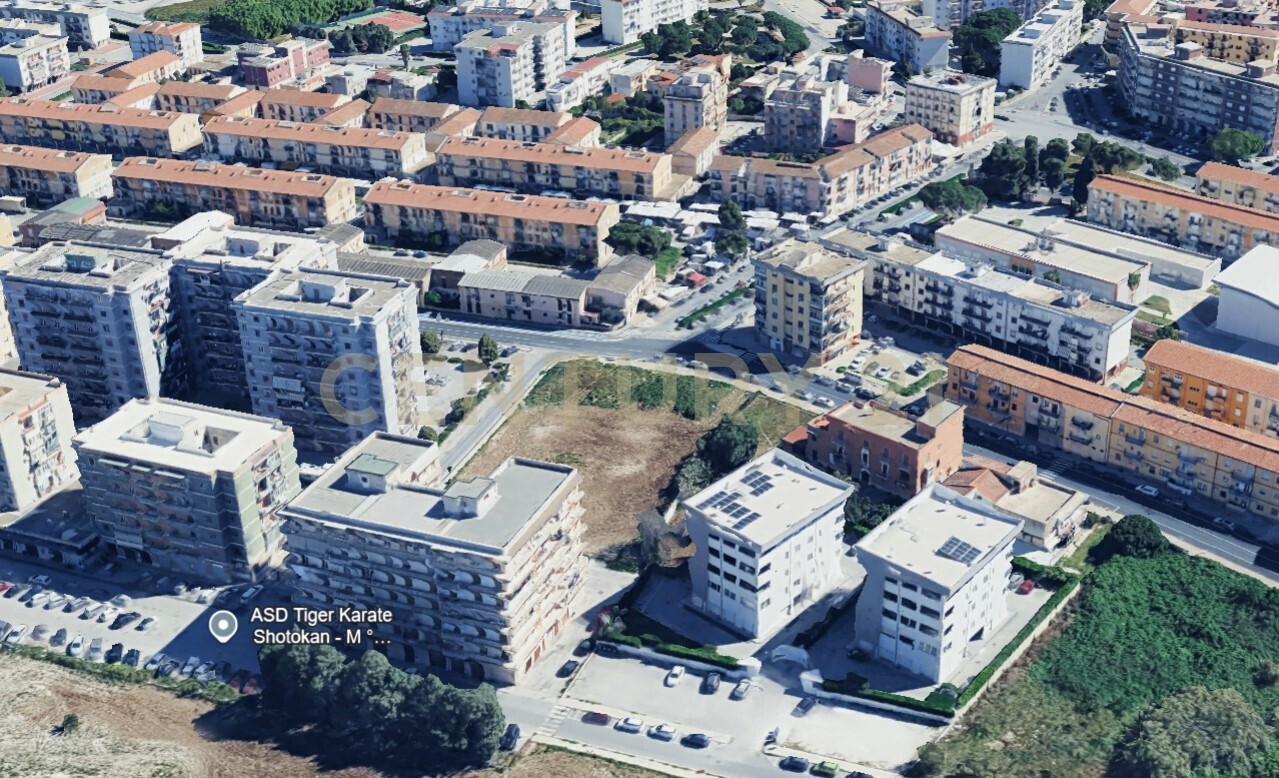 Terreno Edificabile con giardino in viale dei comuni 49, Siracusa