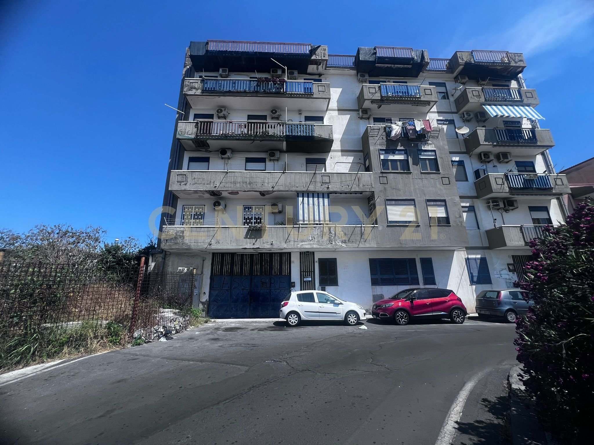 Trilocale con terrazzo in via cefal� 18, Misterbianco