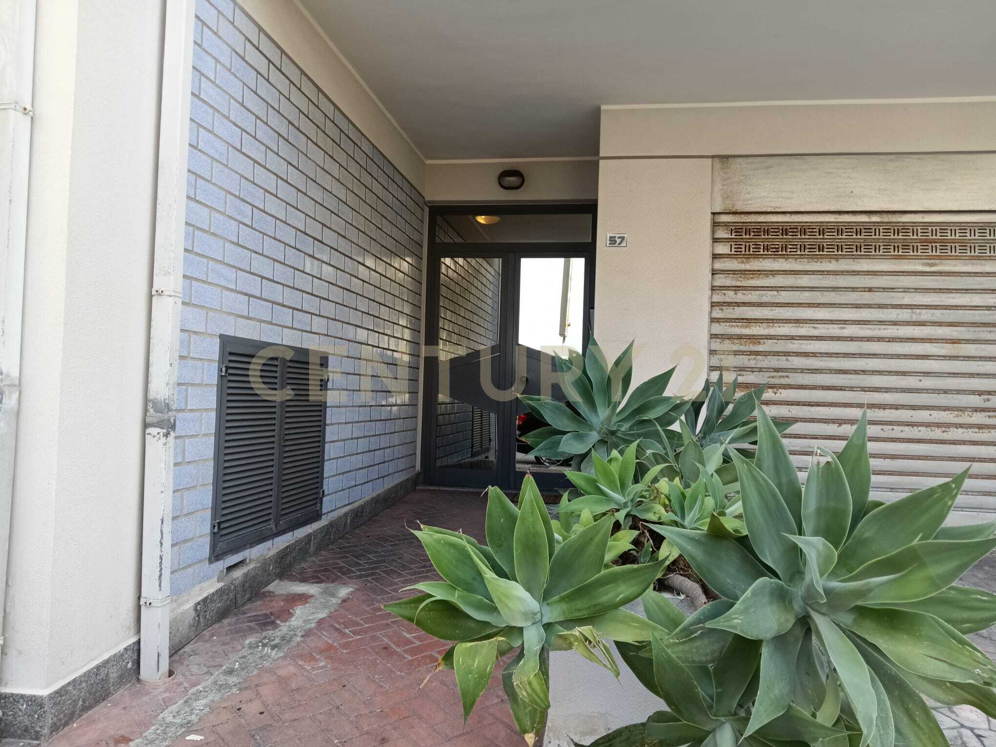 Trilocale con box in via prof. sfameni, Torregrotta
