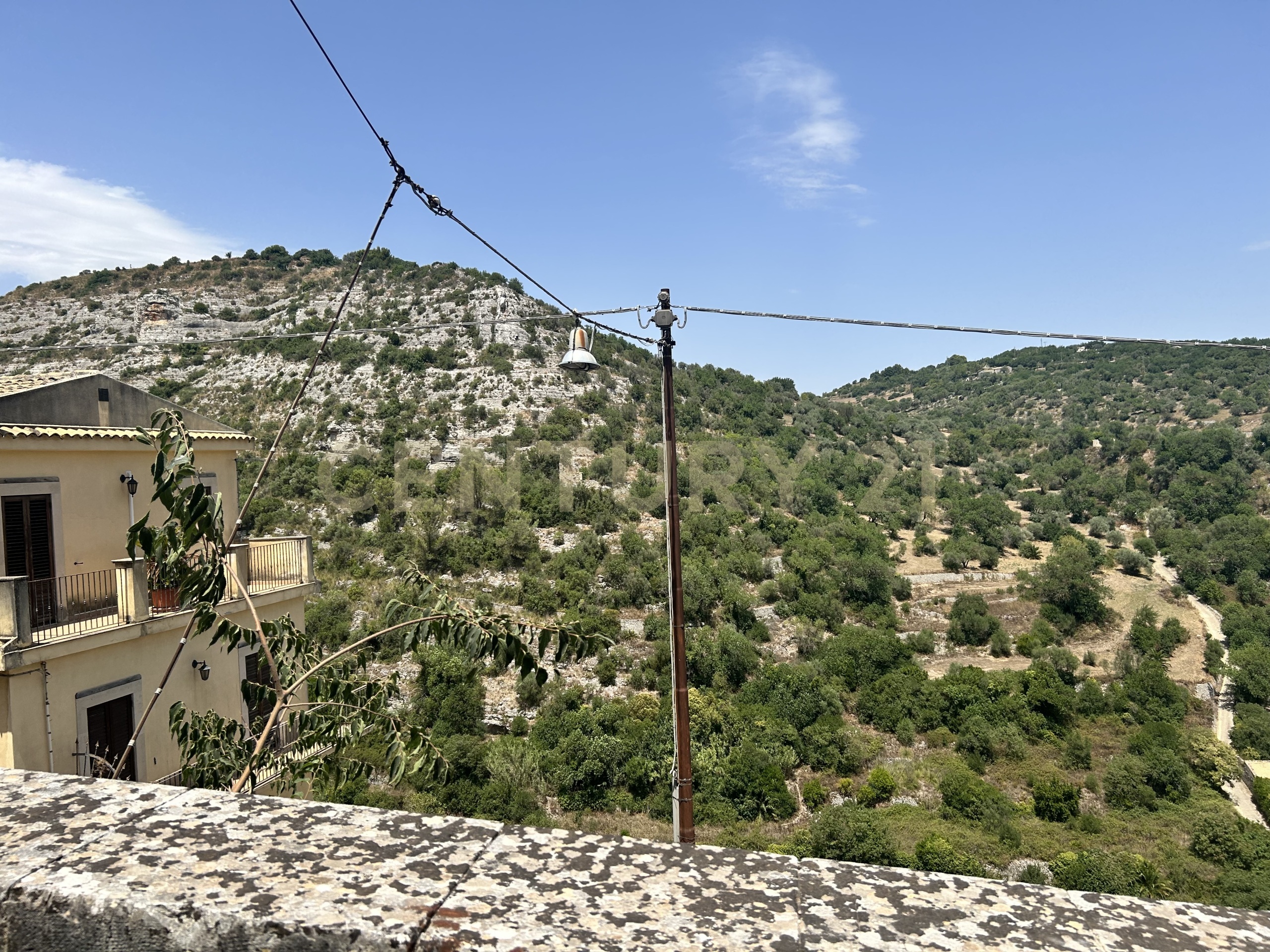 Casa indipendente con giardino a Ragusa