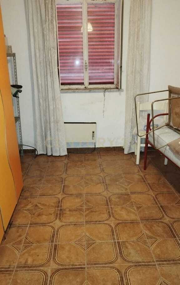 Villa con giardino in via filippa miccich� snc, Santa Cristina Gela