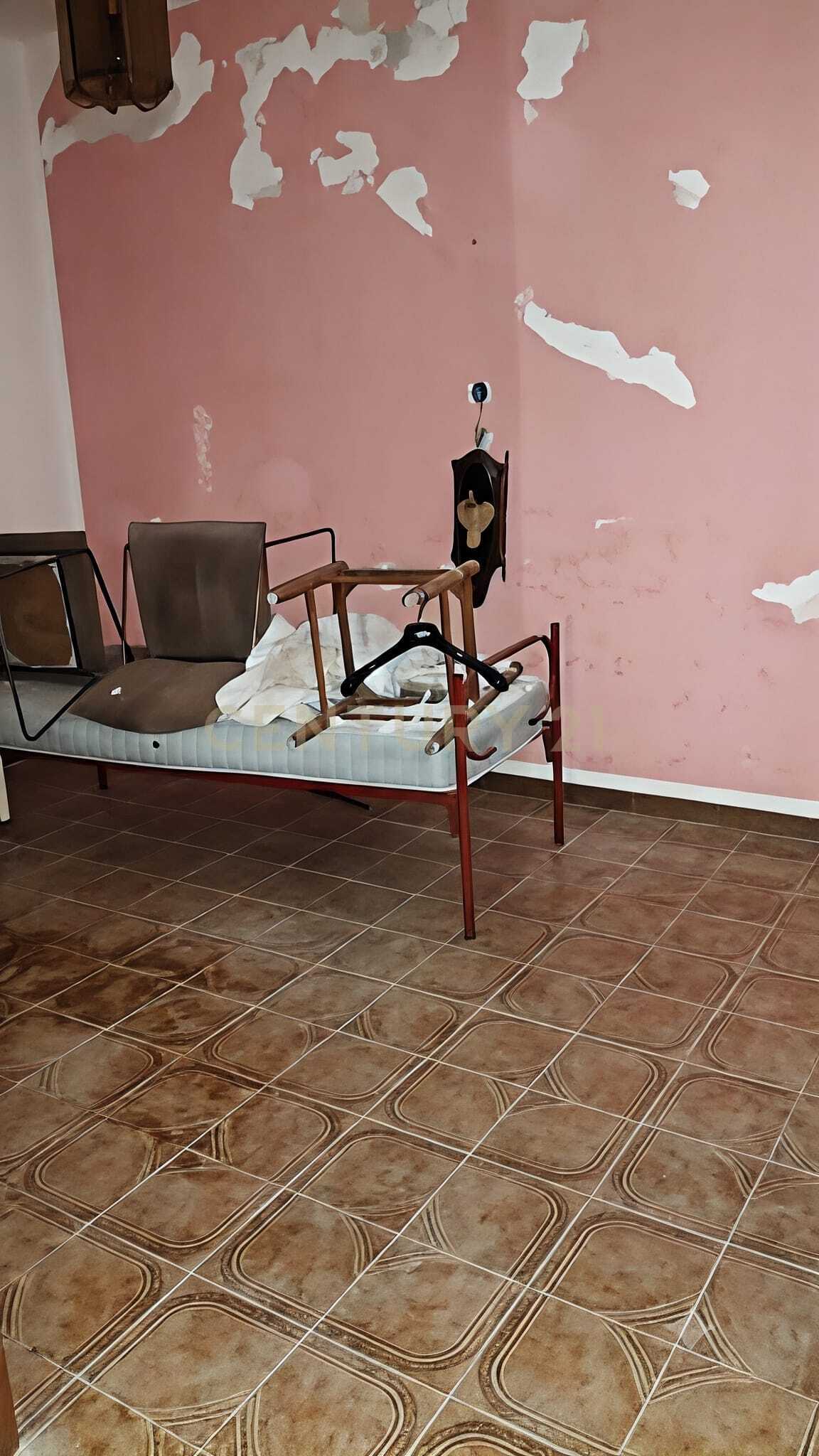 Villa con giardino in via filippa miccich� snc, Santa Cristina Gela