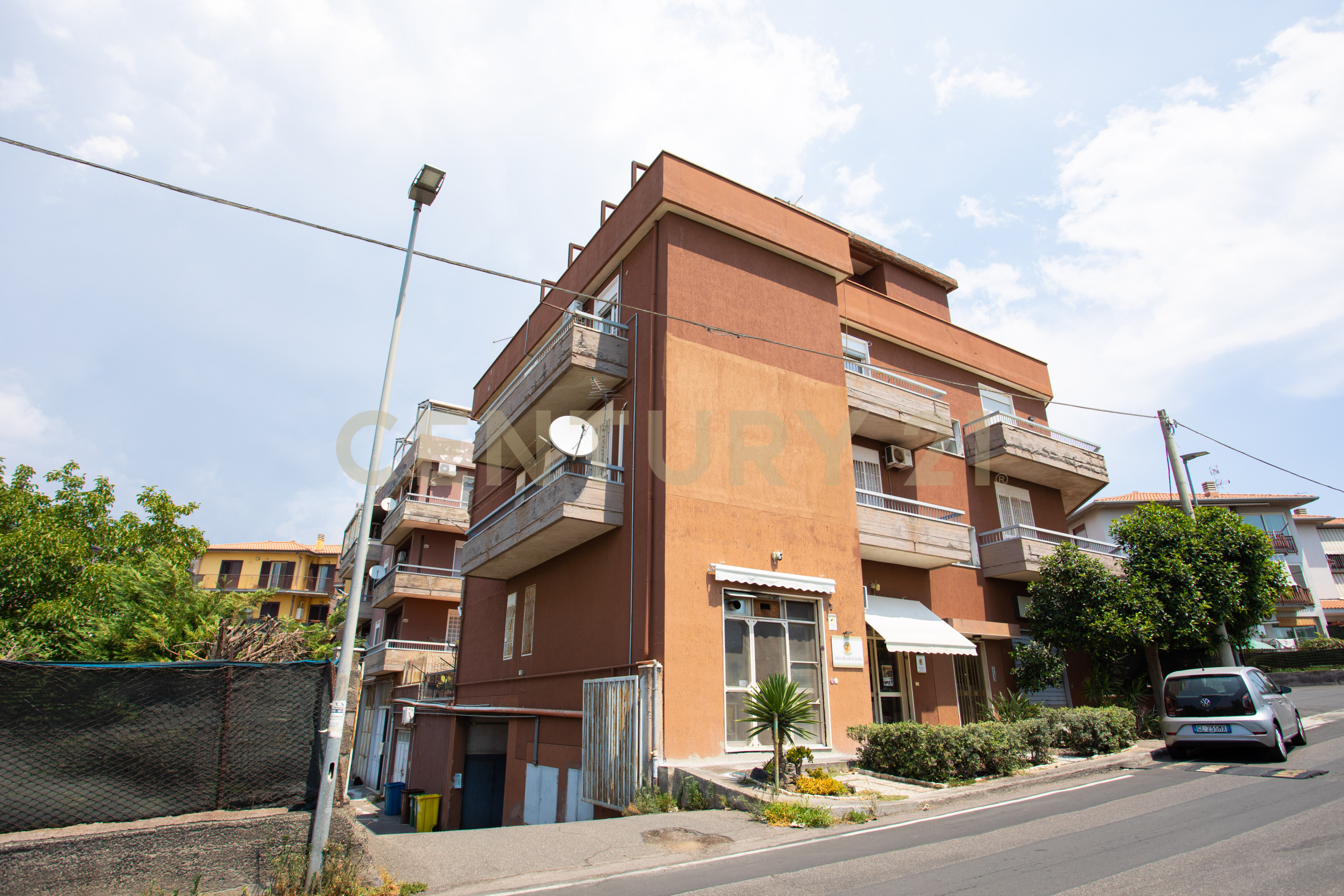 Laboratorio in vendita in viale della regione 5, Camporotondo Etneo