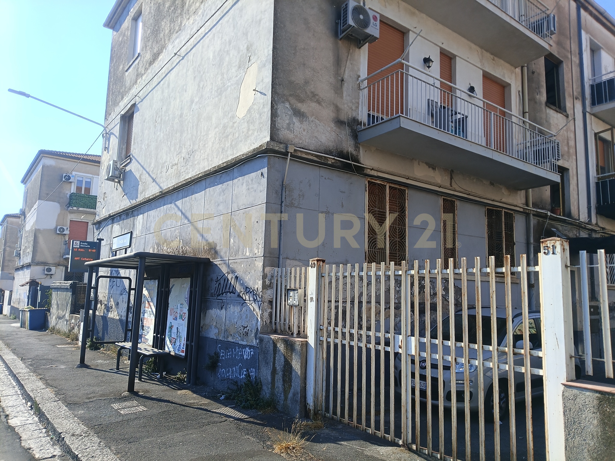 Quadrilocale da ristrutturare in via filippo eredia 49, Catania