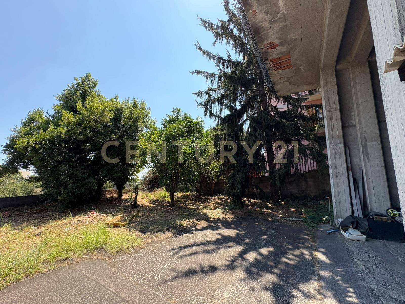 Villetta a schiera con giardino in via salto della monaca 18, Zafferana Etnea