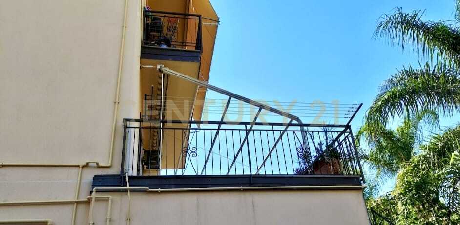 Quadrilocale con terrazzo in via nazionale 125, Torrenova