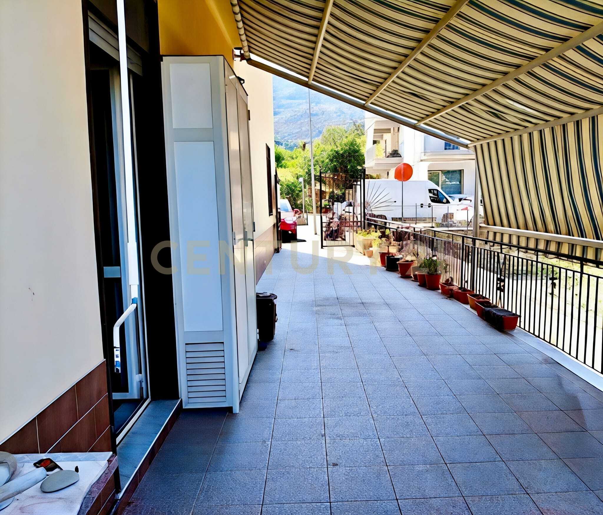 Quadrilocale con terrazzo in via nazionale 125, Torrenova