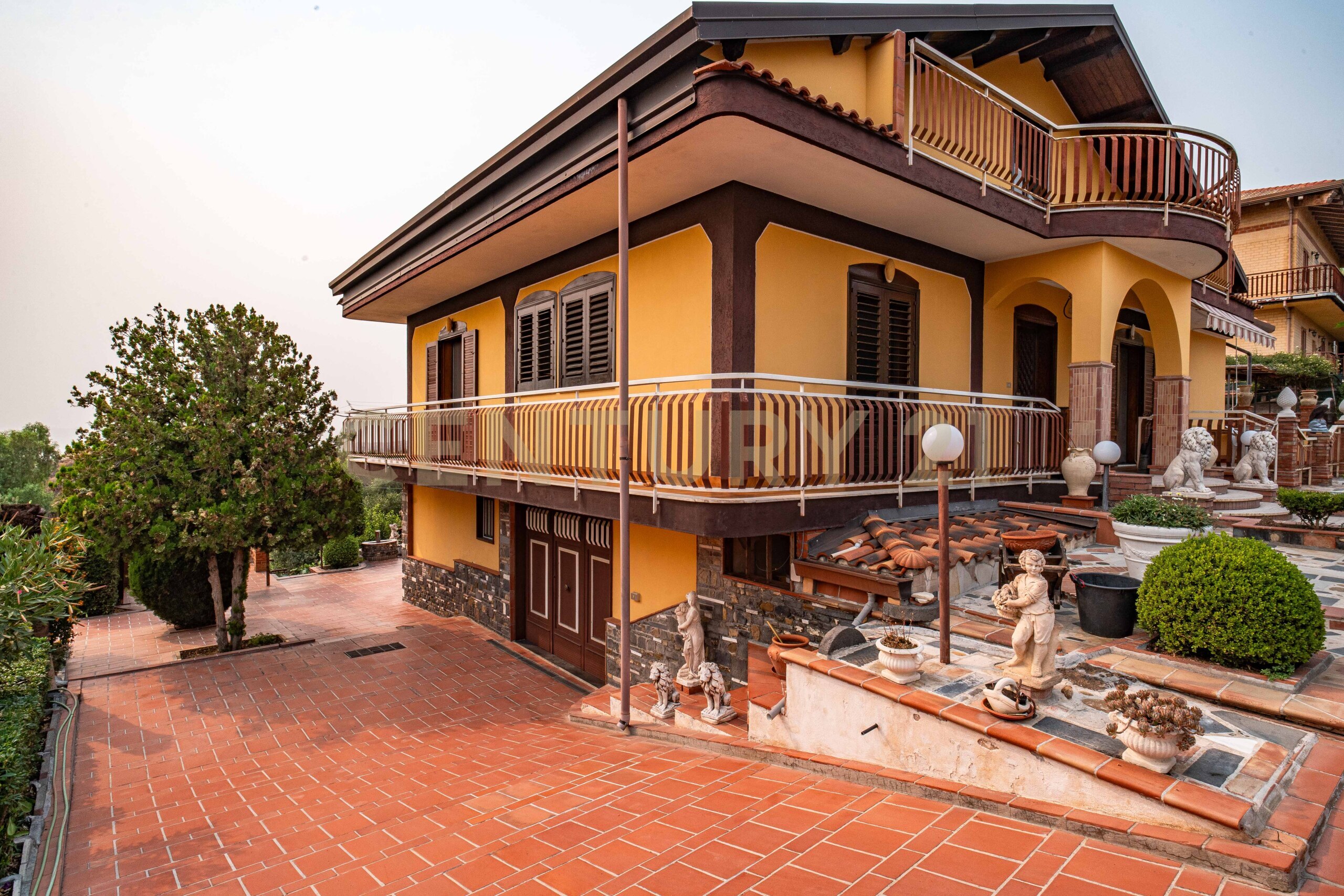 Casa indipendente con giardino in strada provinciale 4/11, Belpasso