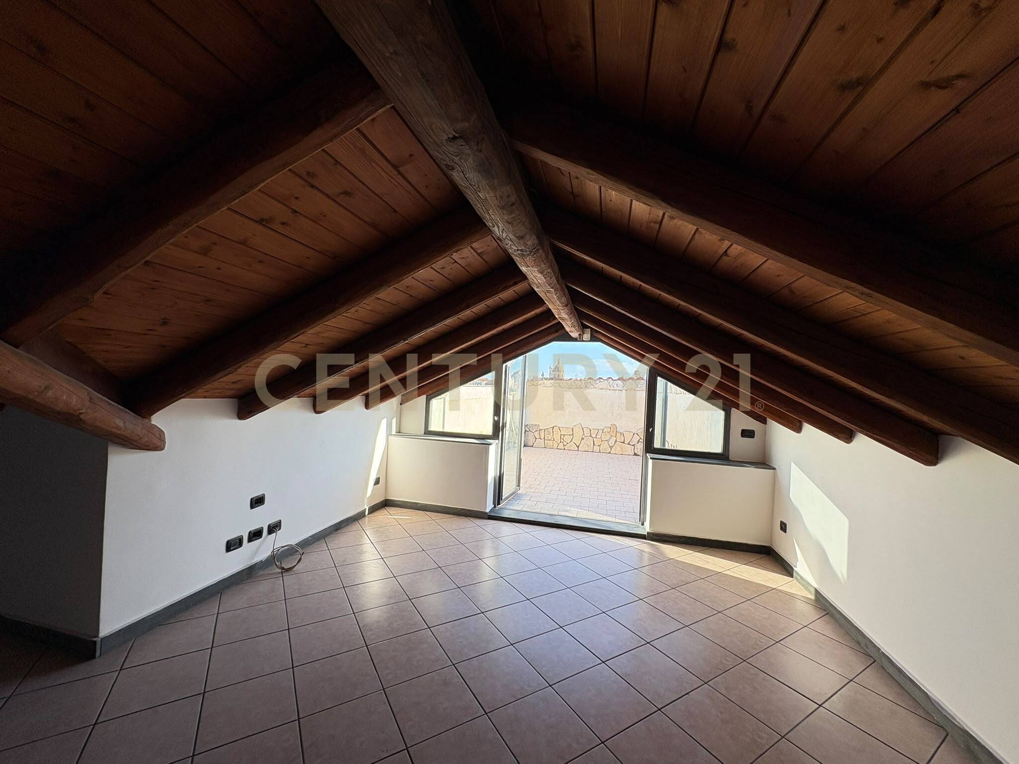 Appartamento con terrazzo in via finocchiari 69 b, Aci Catena