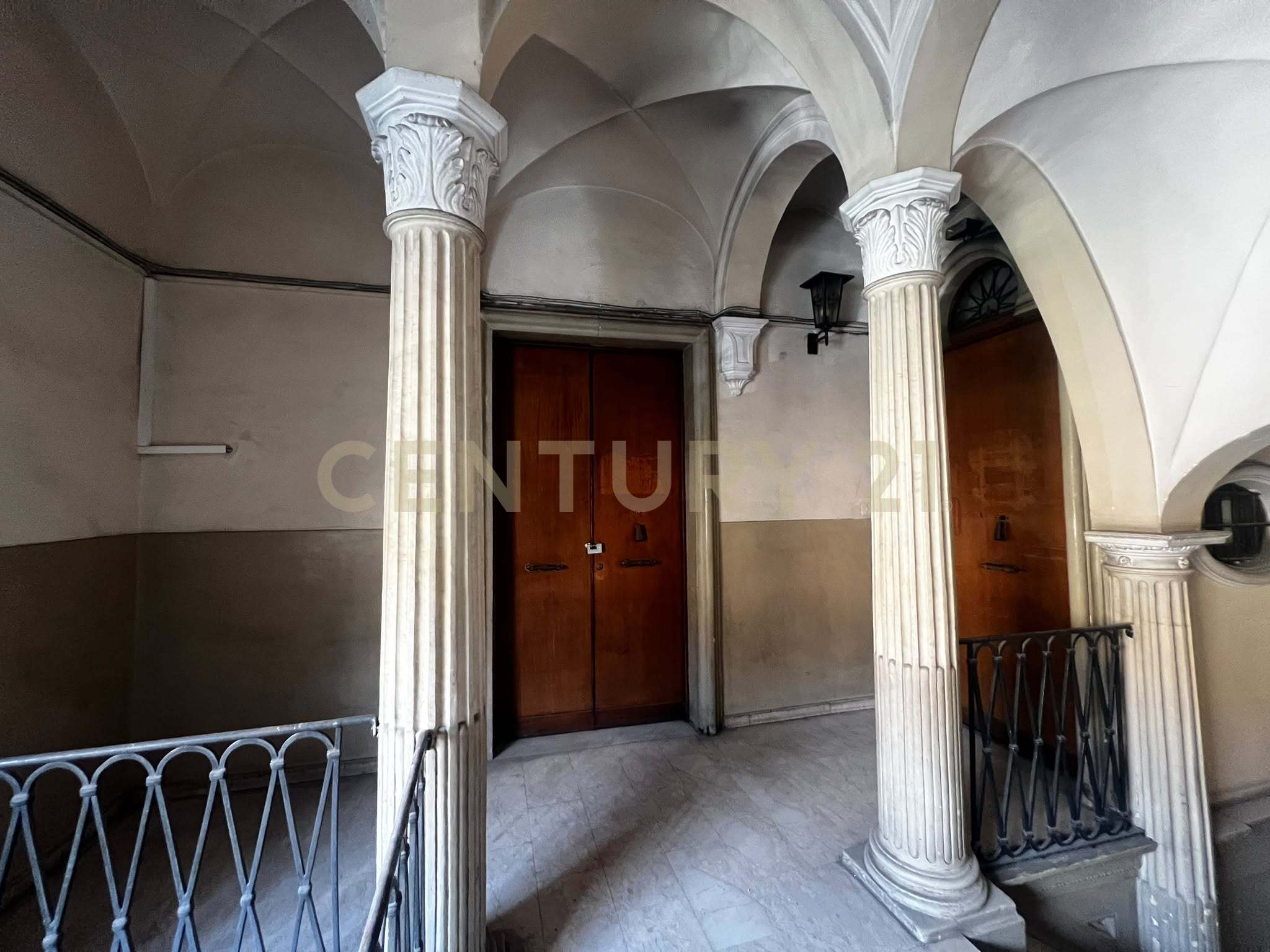 Appartamento con terrazzo in via plebiscito 9, Catania