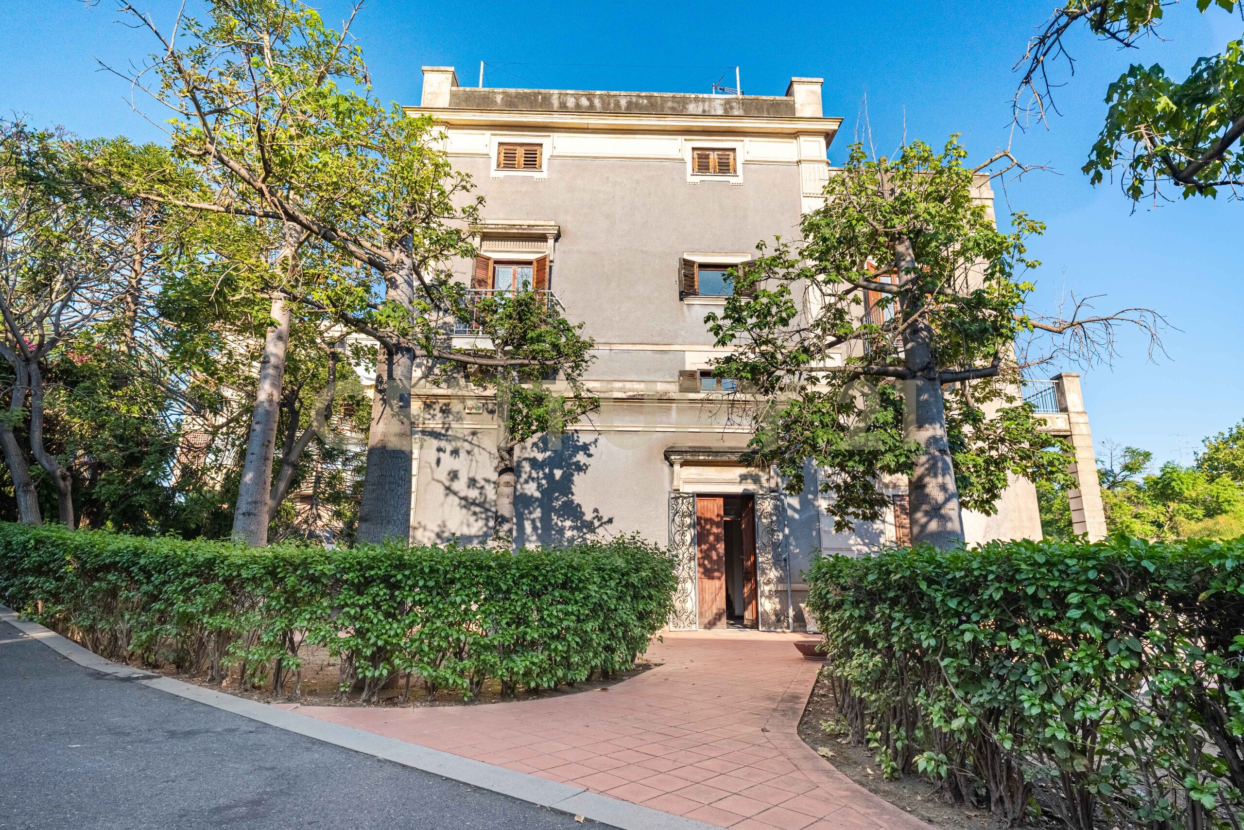 Villa con giardino a Catania