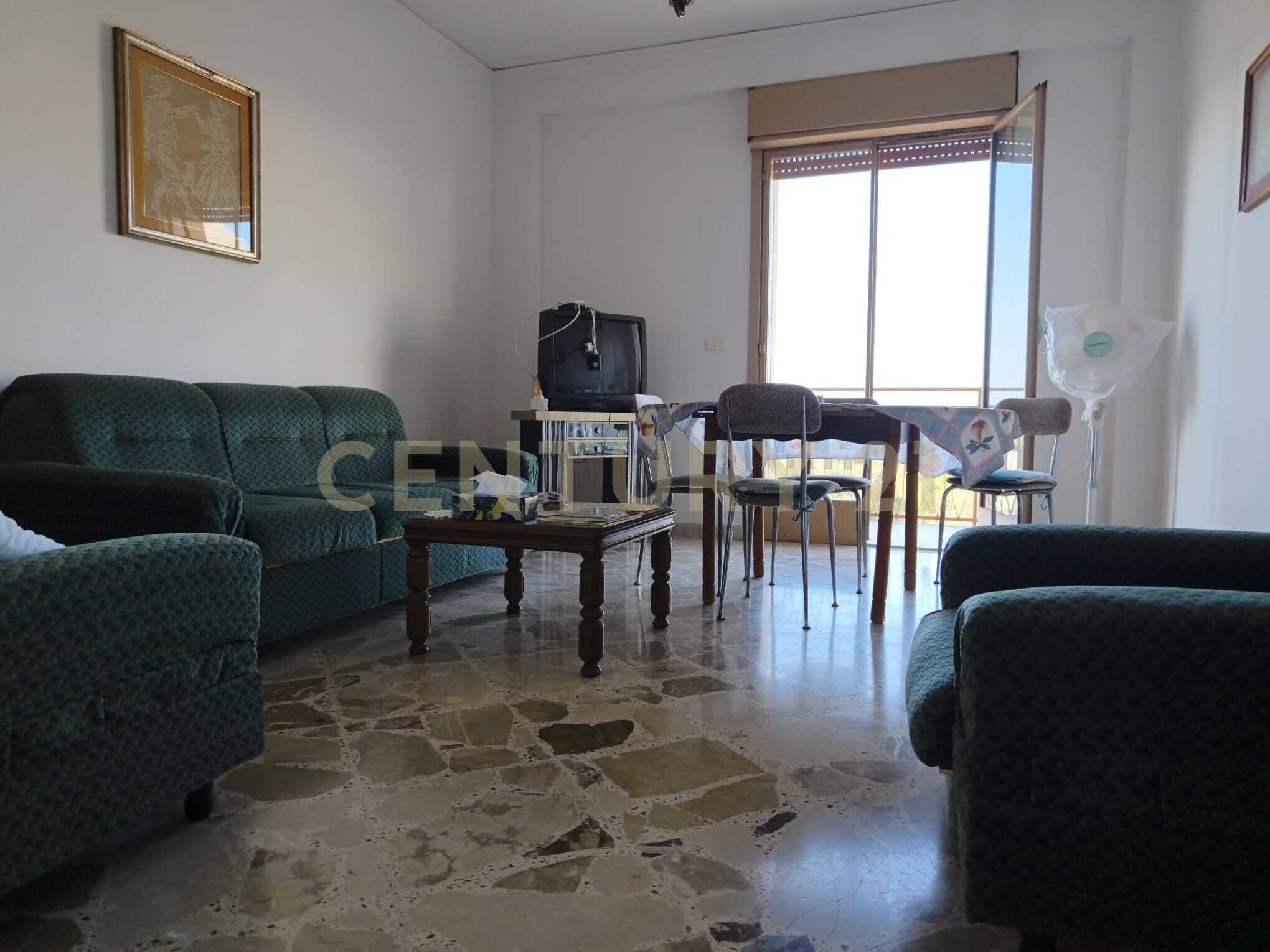 Appartamento vista mare in via maria grazia costanzo 29, Capaci