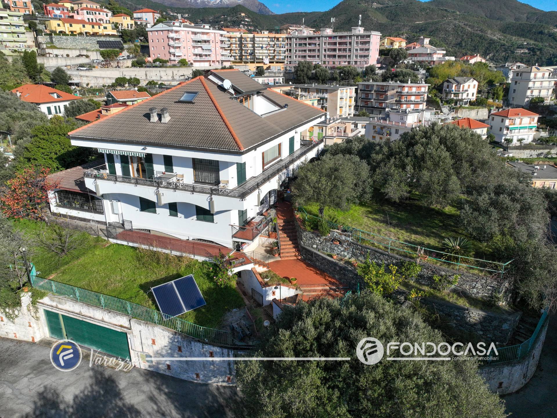 Villa in vendita a Varazze