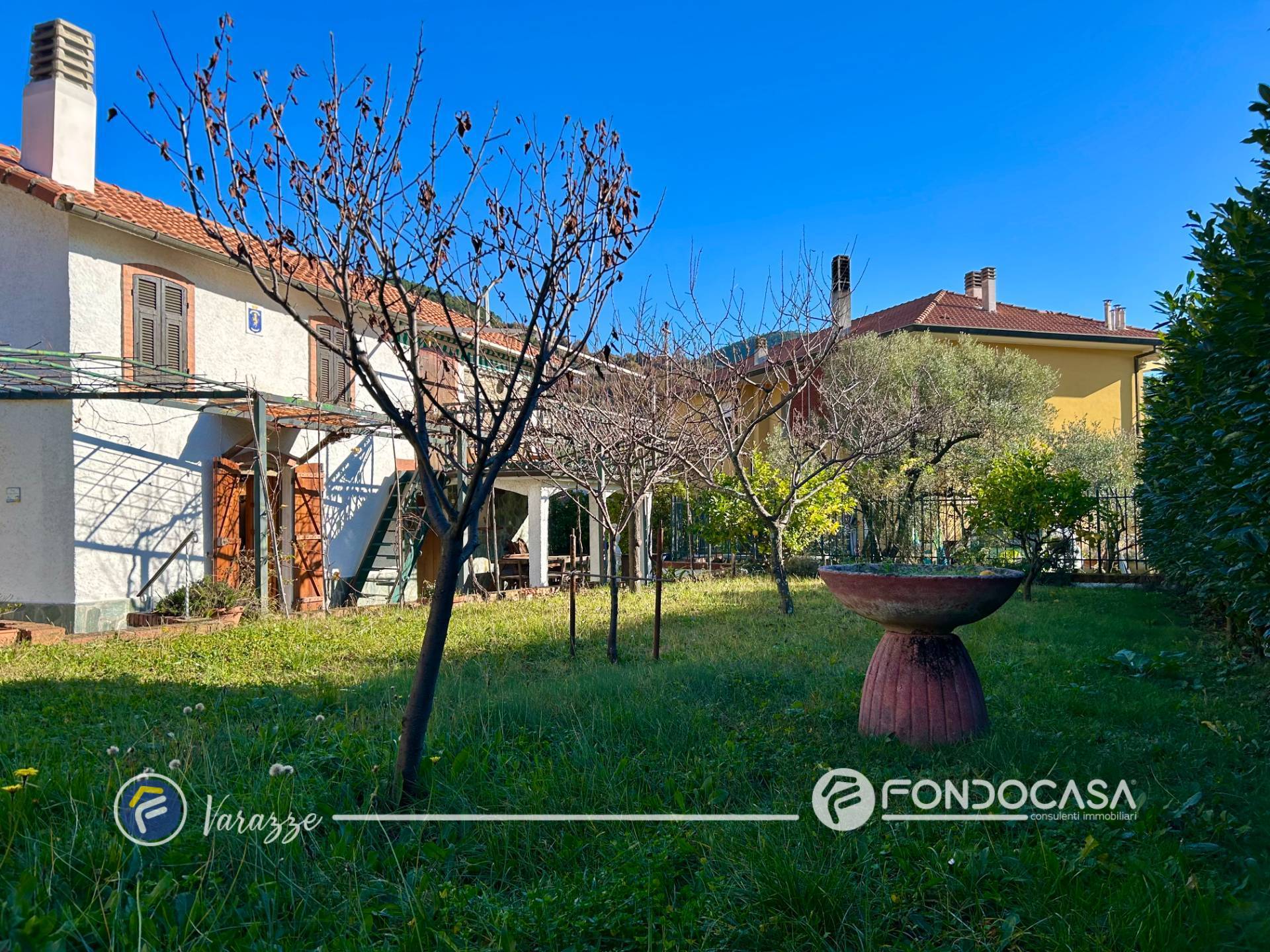 Casa indipendente in vendita a Varazze, Casanova