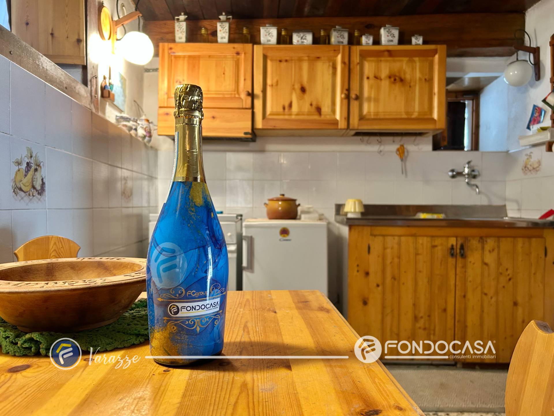 Casa indipendente in vendita a Varazze, Casanova