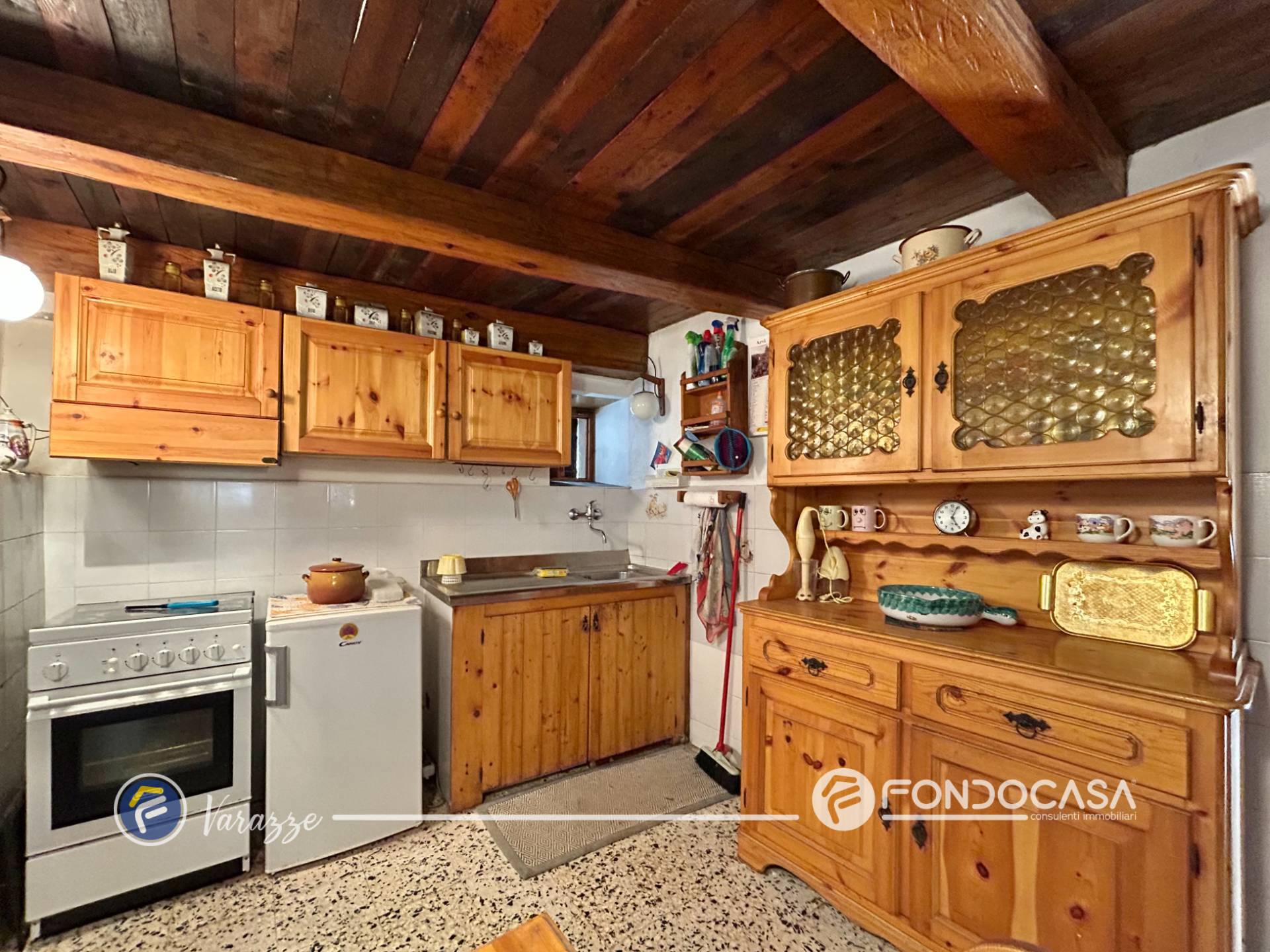 Casa indipendente in vendita a Varazze, Casanova