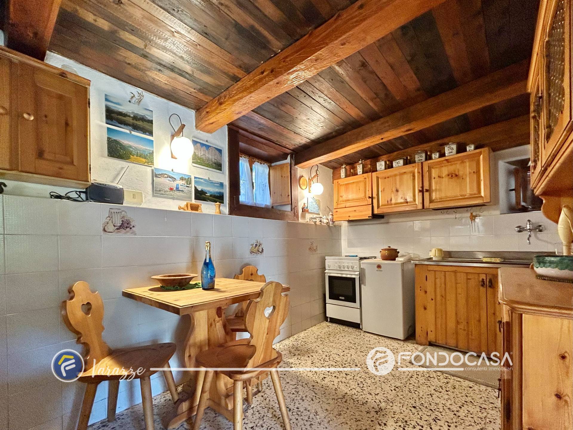 Casa indipendente in vendita a Varazze, Casanova