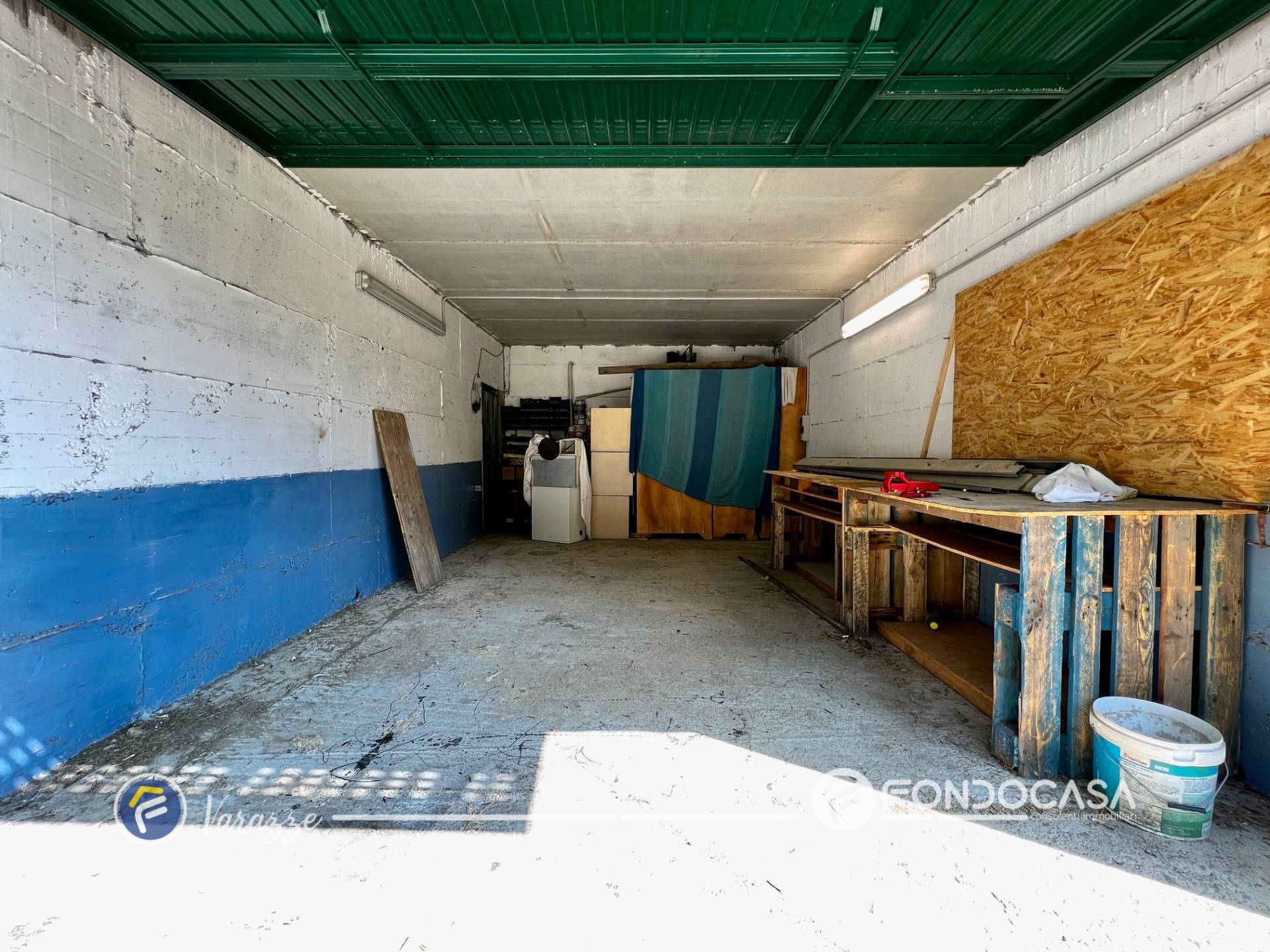 Box o garage in vendita a Varazze