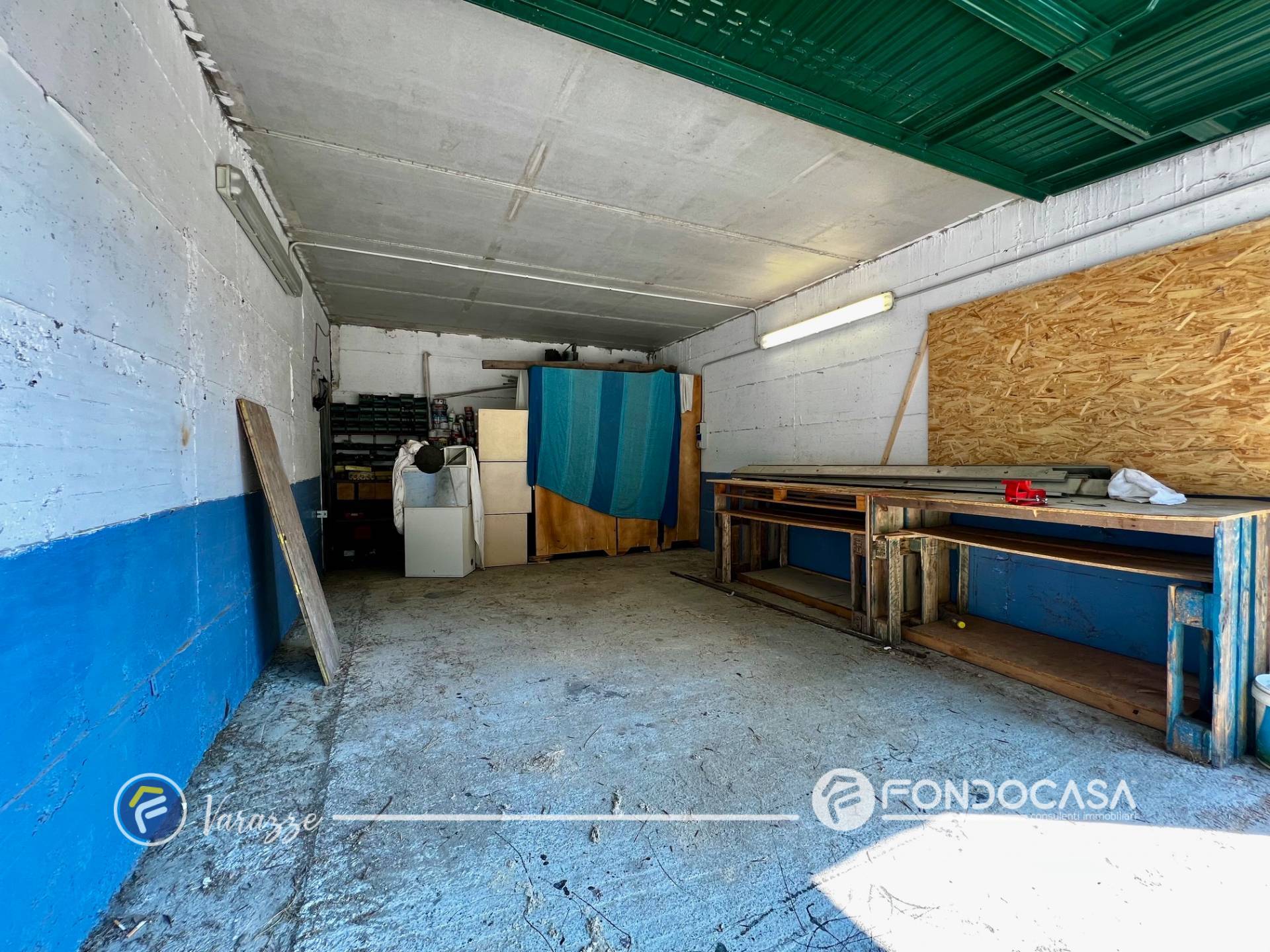 Box o garage in vendita a Varazze