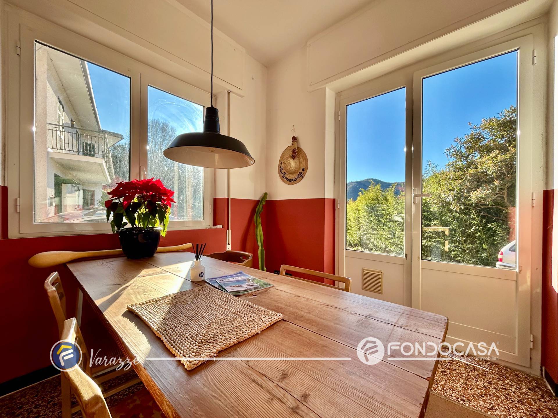 Appartamento in vendita a Varazze, Pero