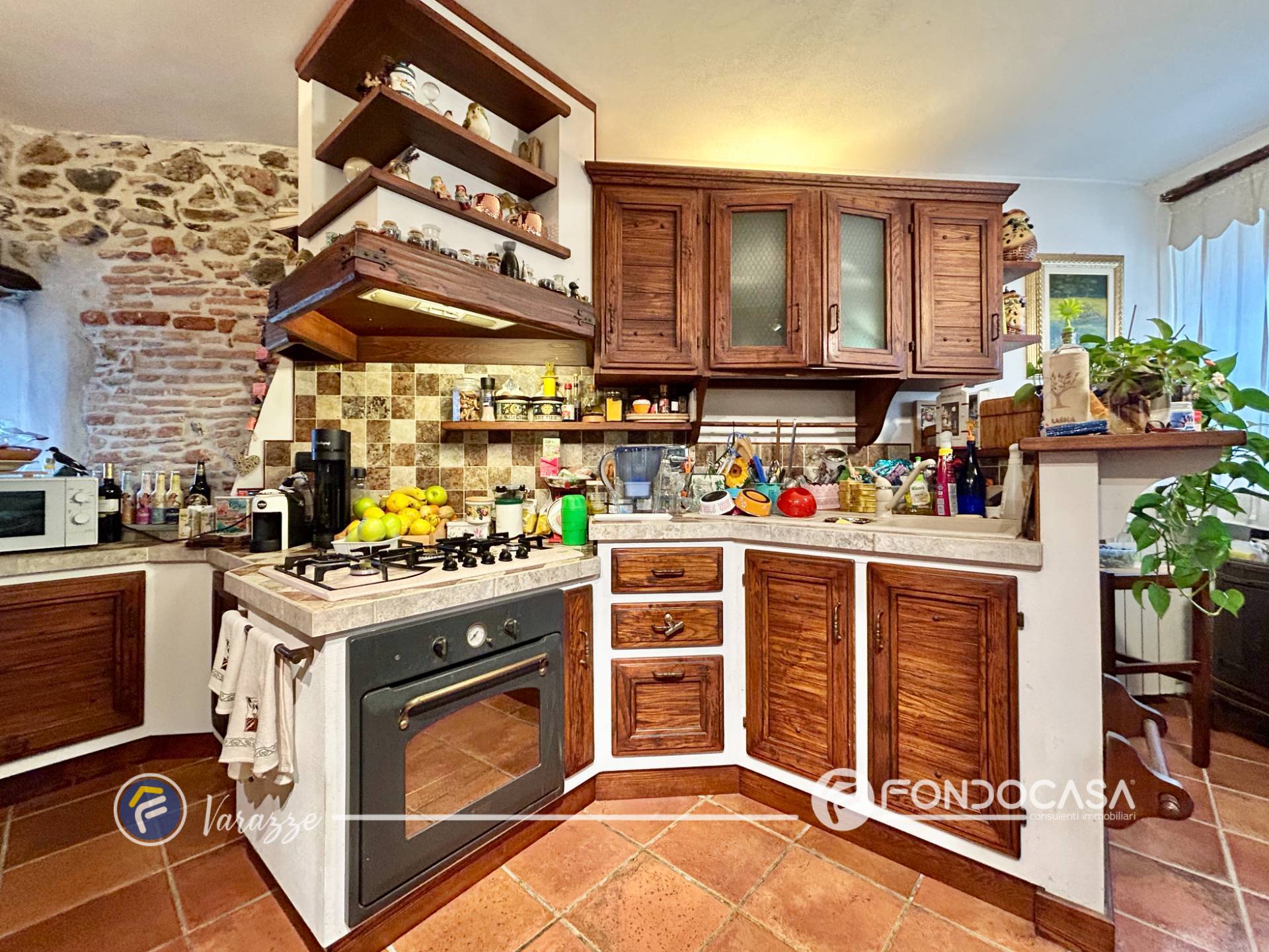 Casa semindipendente in vendita a Varazze, Casanova