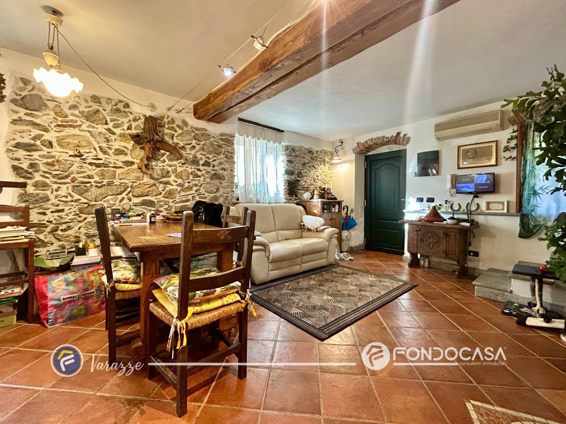 Casa semindipendente in vendita a Varazze, Casanova