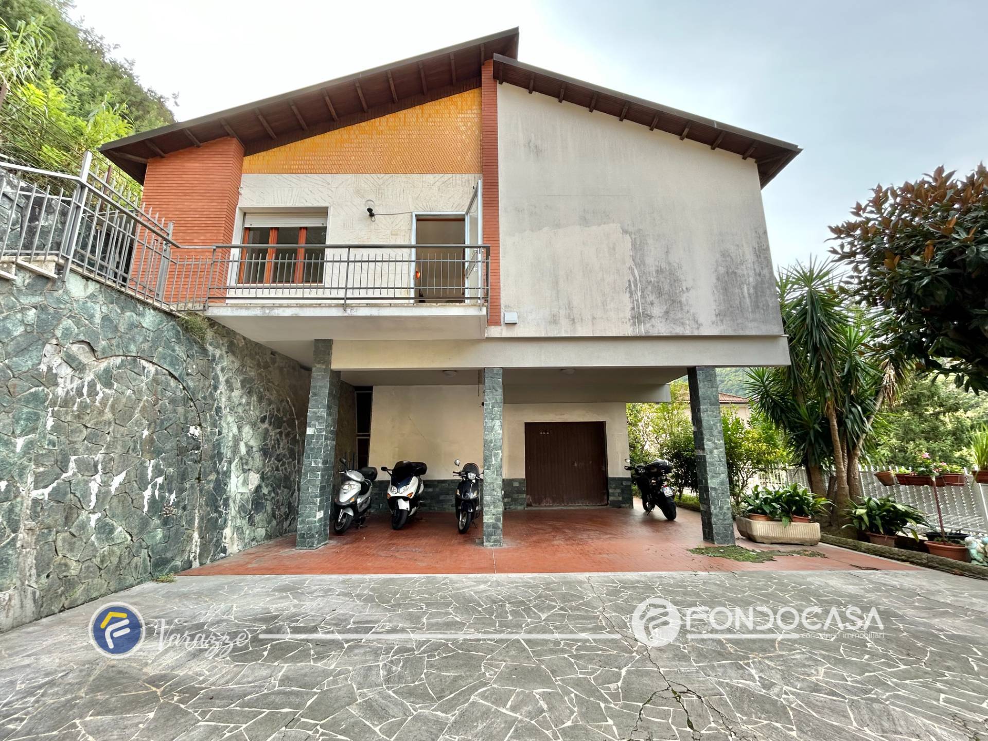 Casa semindipendente in vendita a Varazze