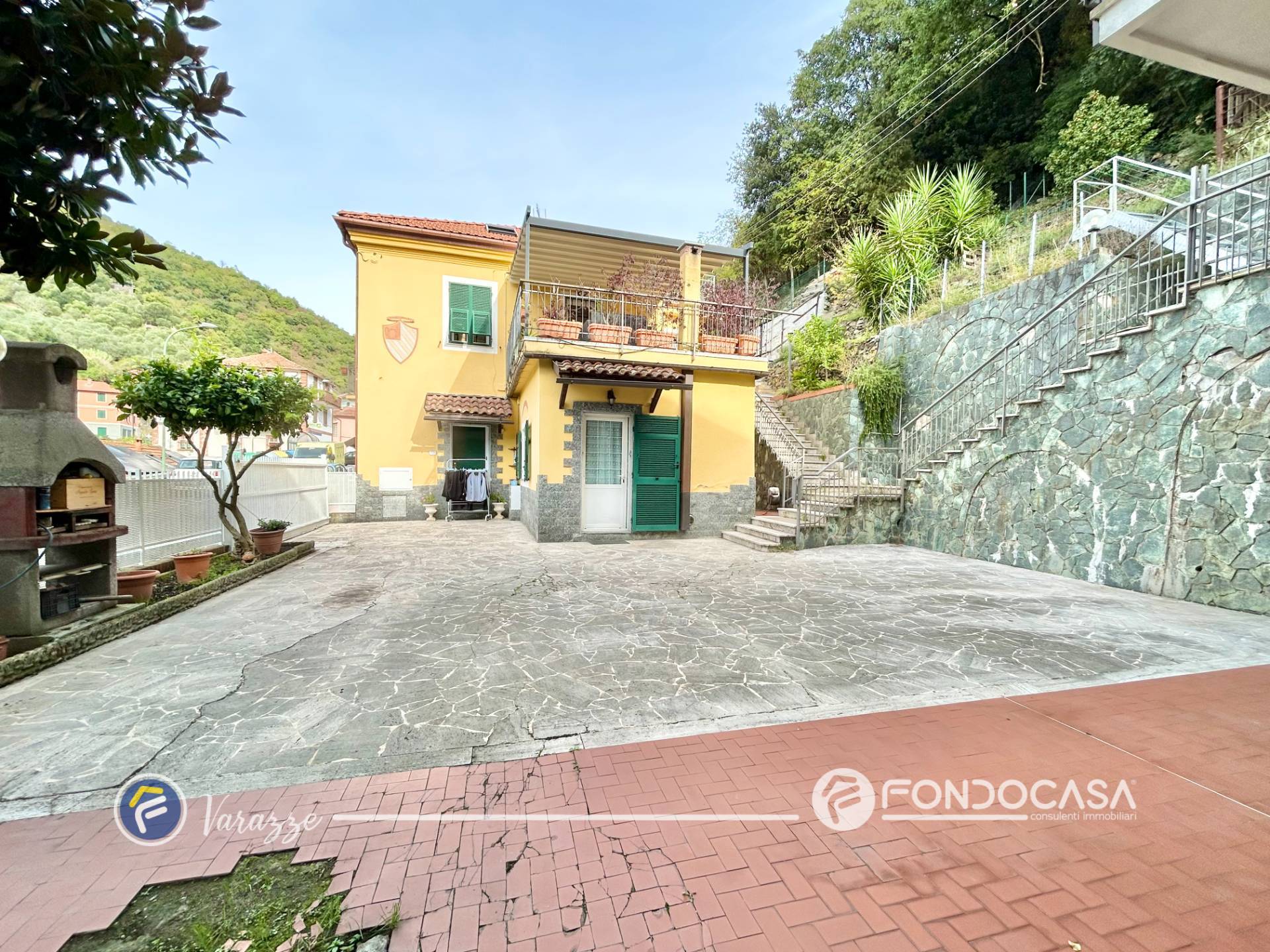 Casa semindipendente in vendita a Varazze