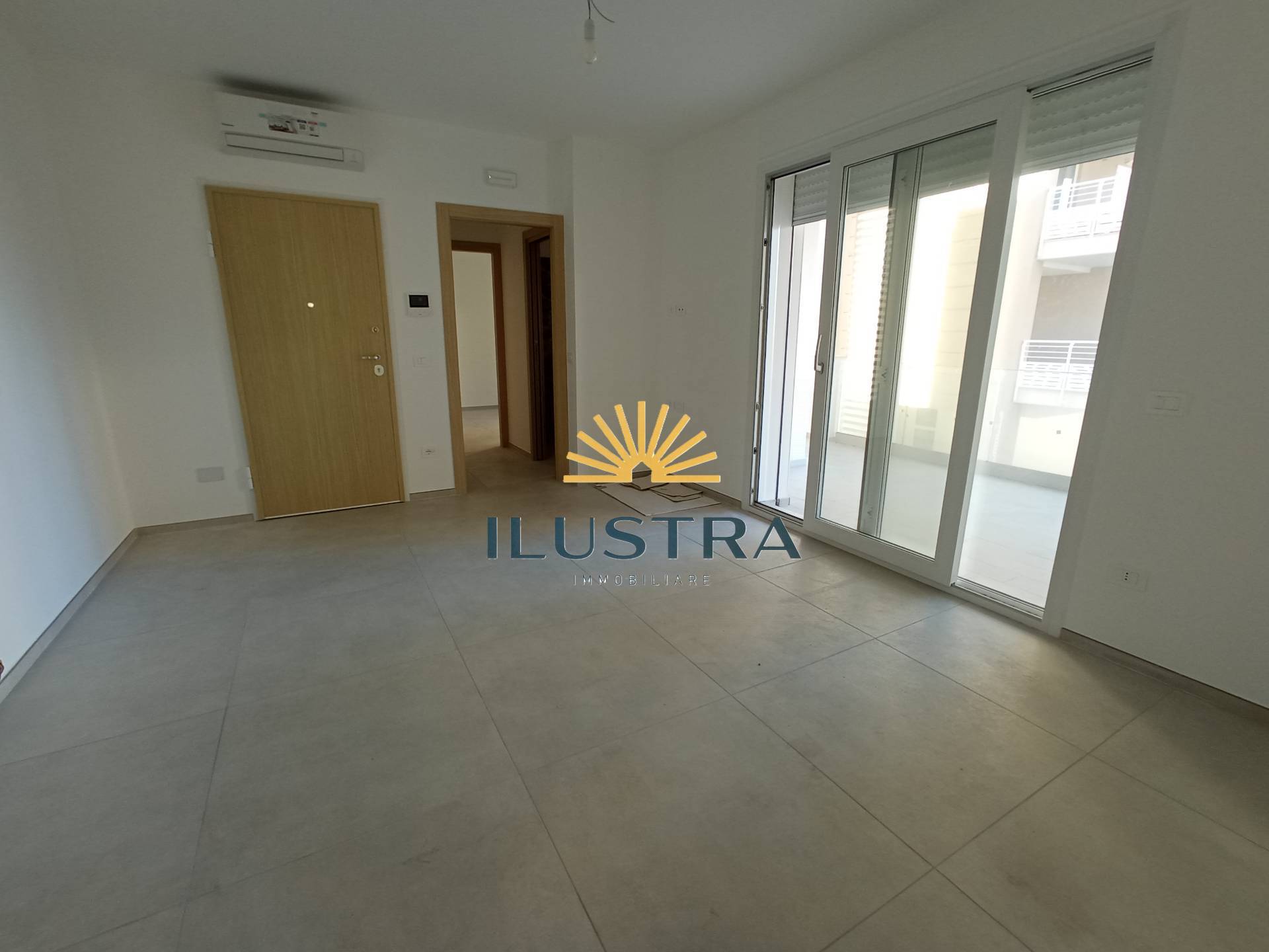 Appartamento in vendita a Alba Adriatica, Zona Mare