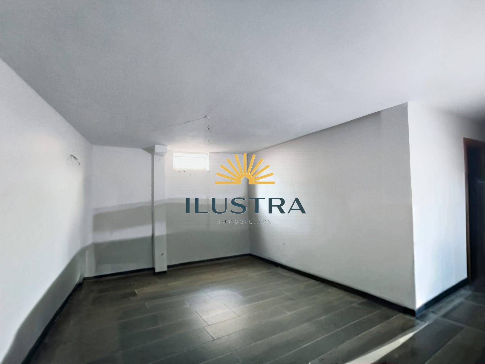 MAGAZZINO/LABORATIVO C2 in vendita a Colonnella