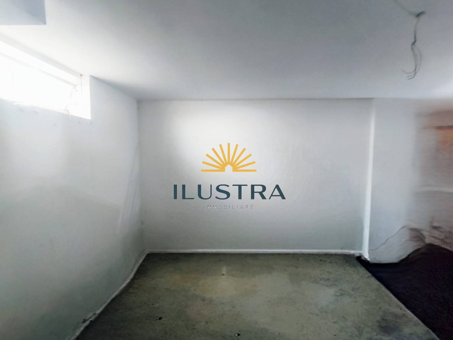 MAGAZZINO/LABORATIVO C2 in vendita a Colonnella