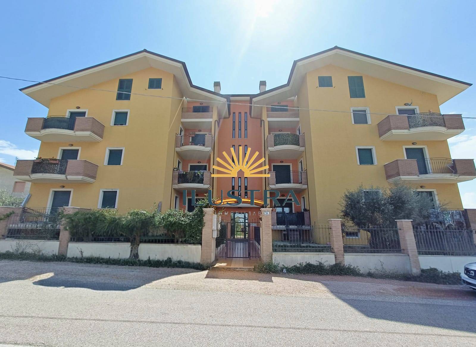 MAGAZZINO/LABORATIVO C2 in vendita a Colonnella