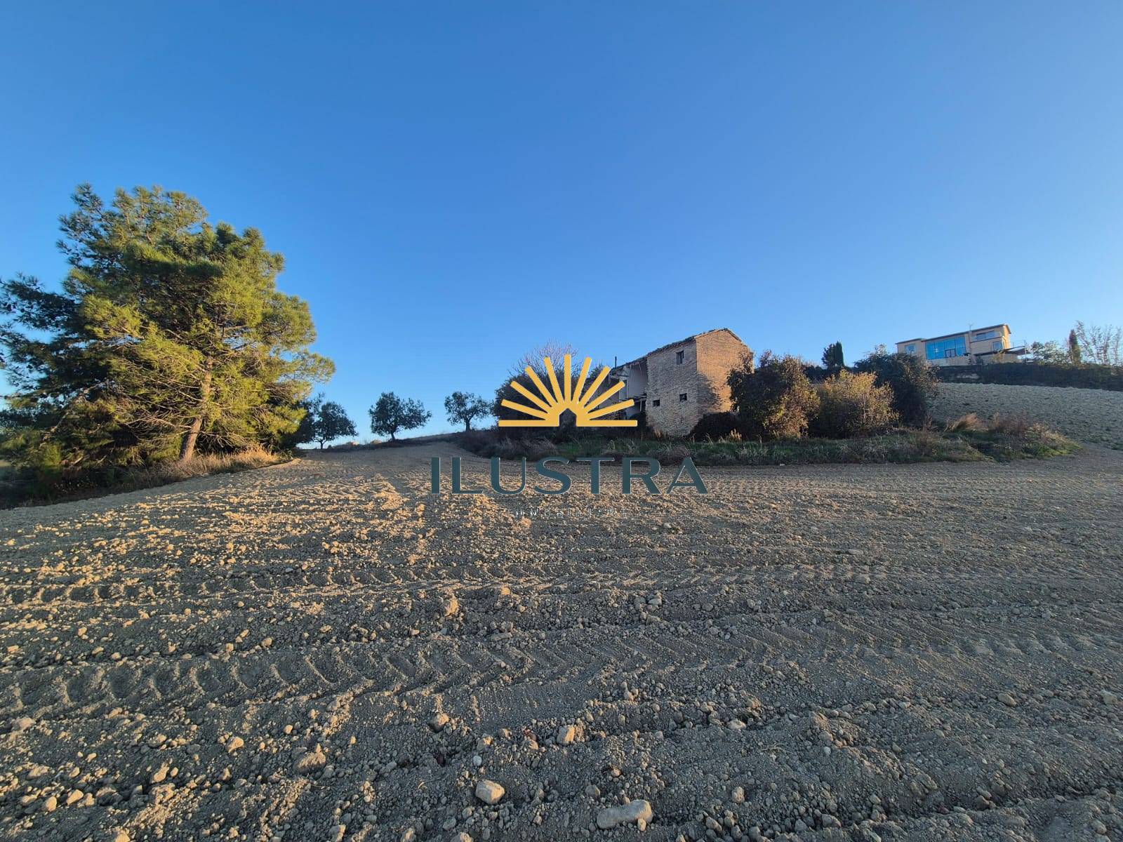 Rustico in vendita a Fermo