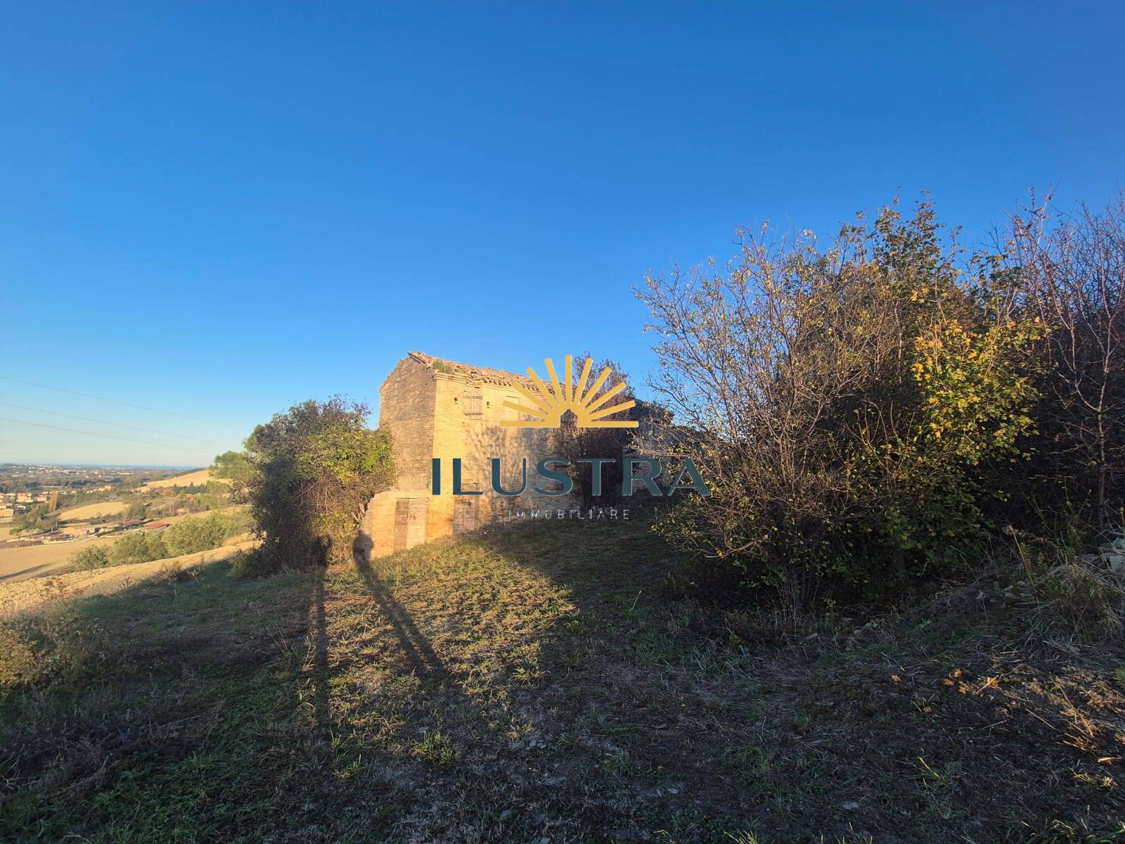 Rustico in vendita a Fermo