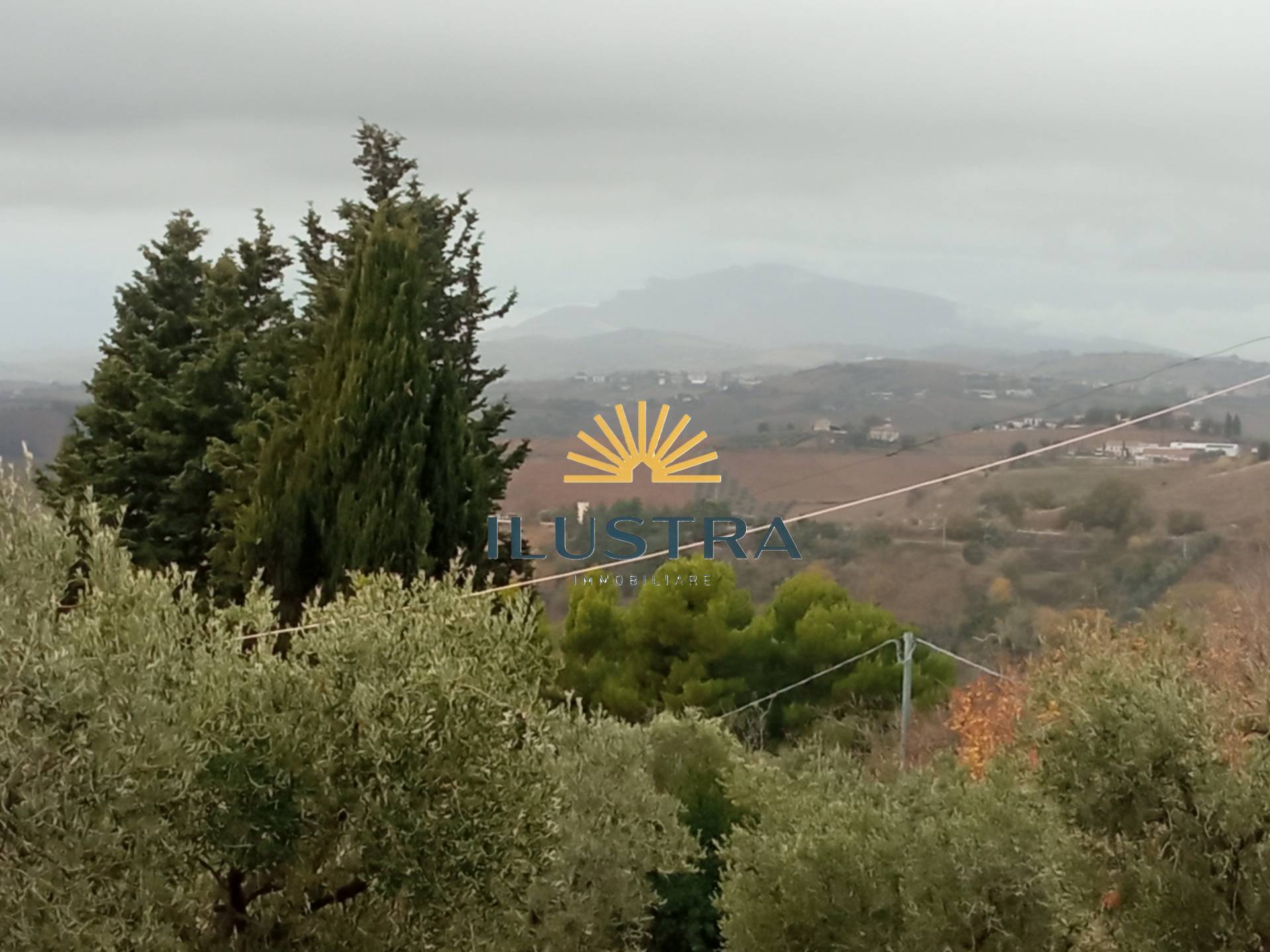 Rustico in vendita a Acquaviva Picena, Forola