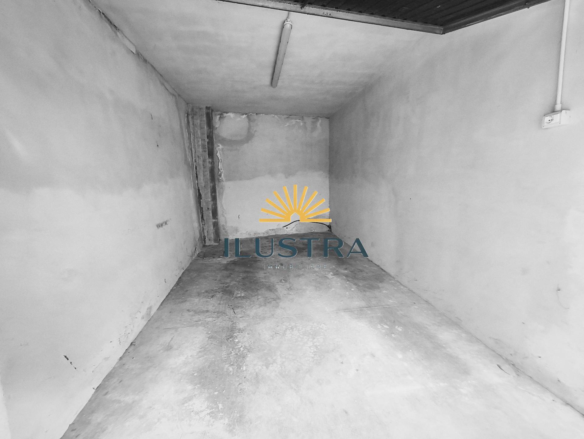 Box o garage in vendita a San Benedetto del Tronto