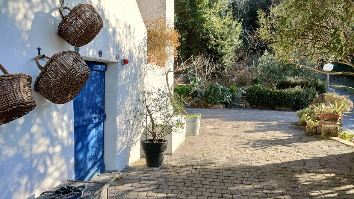 Casa indipendente in vendita a Savona