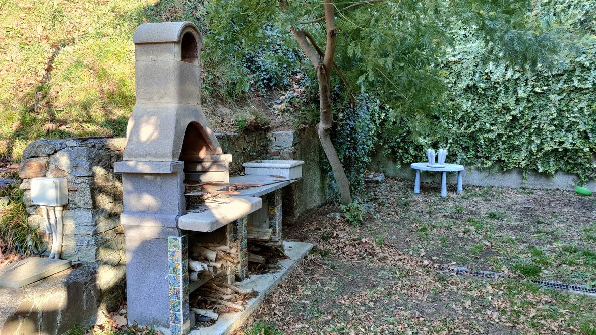 Casa indipendente in vendita a Savona