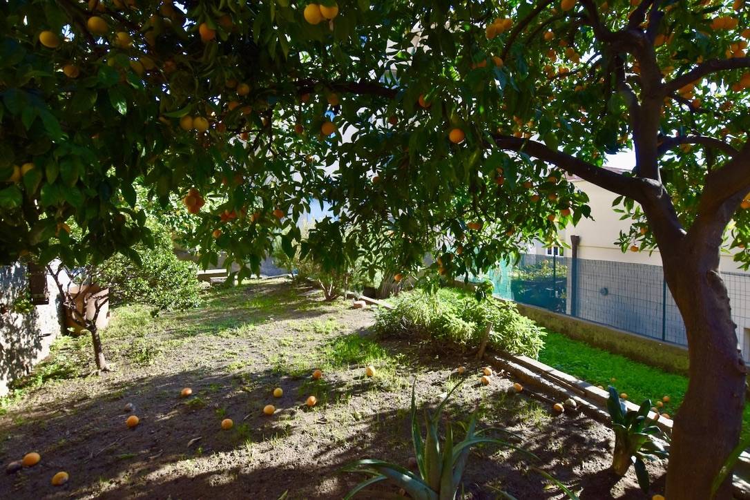 Casa indipendente in vendita a Savona, Villapiana