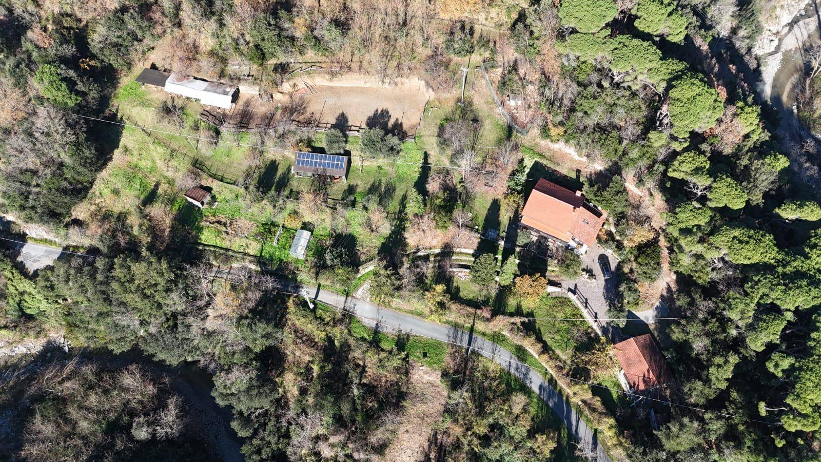 Casa indipendente in vendita a Savona