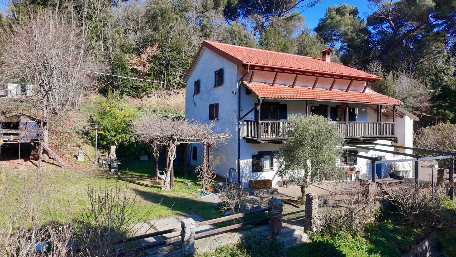 Casa indipendente in vendita a Savona